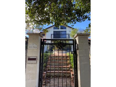 1 Jetty Walk, Forest Lake