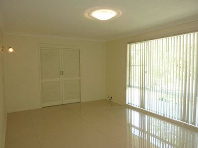 4 Avon Place, Forster