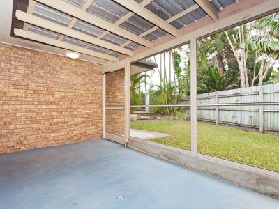 2 / 143 Amarina Avenue, Mooloolaba
