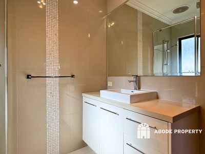 52B Salmar Way, Westminster
