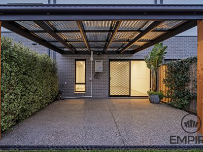 3 Vendeen Walk, Clyde North