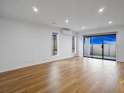 13 Perivale Crescent, Wyndham Vale