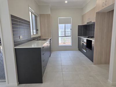 1 / 23 Camelia Street, Gillieston Heights