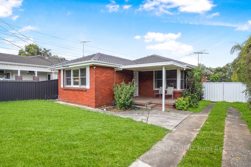 67 Portico Parade, Toongabbie