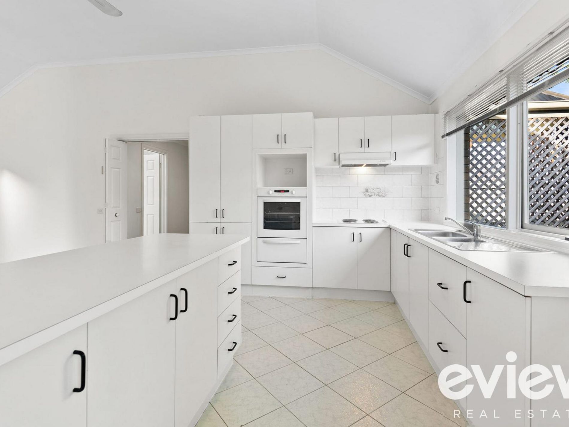 13 Parhnam Court, Carrum Downs