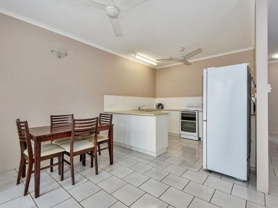 7 / 9 Airlie Circuit , Brinkin