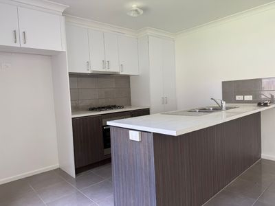 8 / 9 Burnett Street, Sebastopol