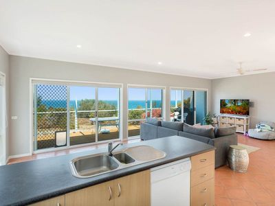 2 / 180 Pacific Way, Tura Beach