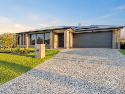 41 Ngungun Crescent, Glass House Mountains