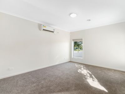 5 Mia Street, Sale