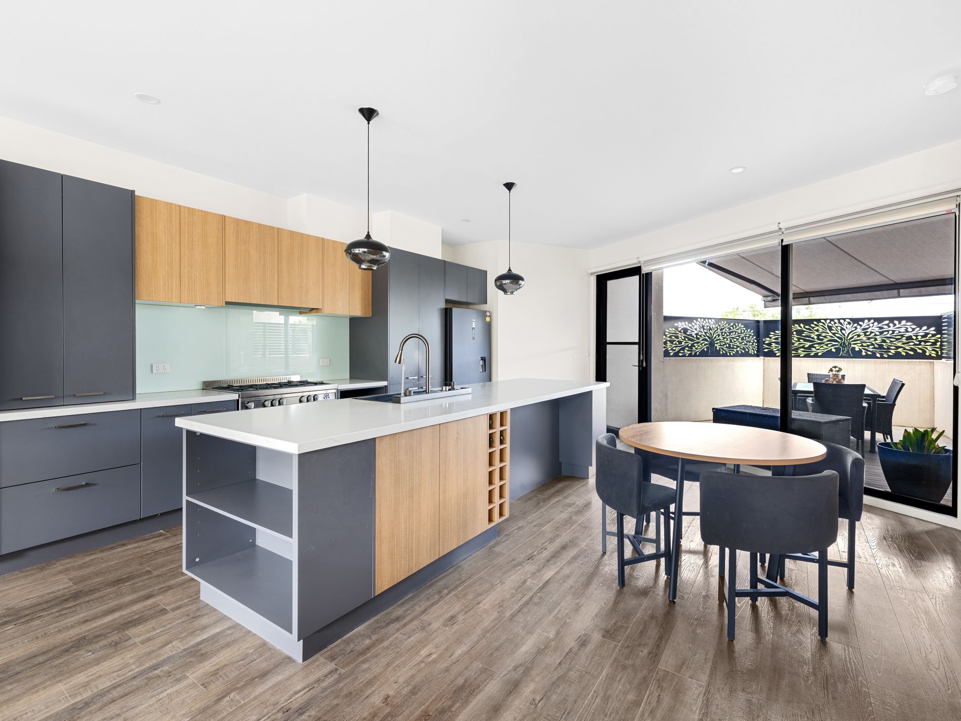 2 / 66 Wilson Street, Yarraville