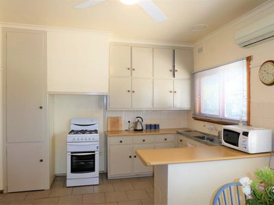 93 Livingstone St, Avenel