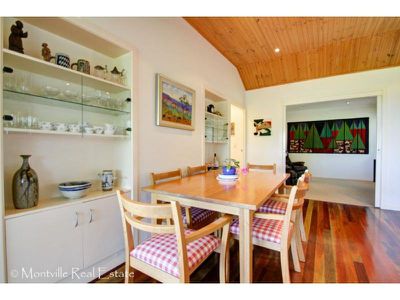 254 Western Avenue, Montville