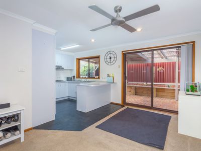 30 Crest Park Parade, Queanbeyan West