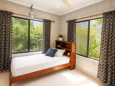 9 Compass Court, Woodroffe