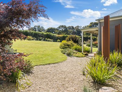 1074 Old Tolmie Road, Barwite