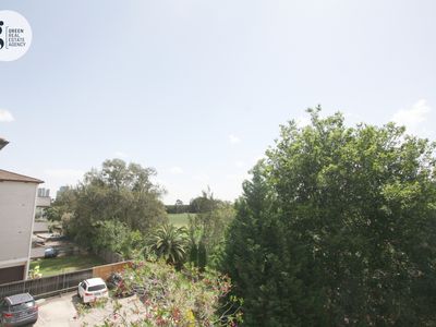 33 / 24-26 Meadow Crescent, Meadowbank