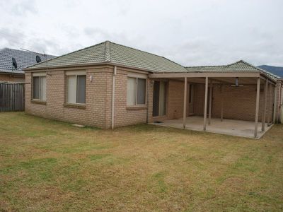 11 Silverwood Place, Horsley
