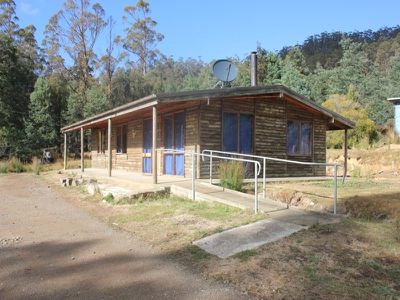 323 Dulcia Road, Gordon