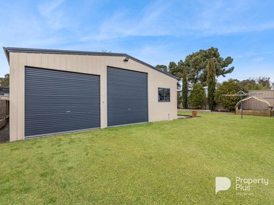 8 High Street, Harcourt