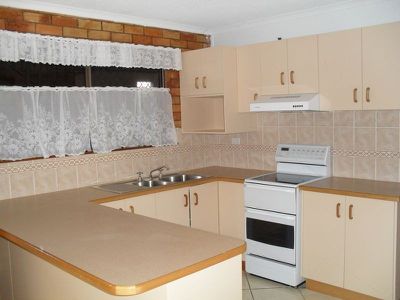 2 / 23 Queens Road, Scarness