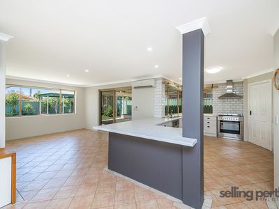 28 Haring Green, Atwell