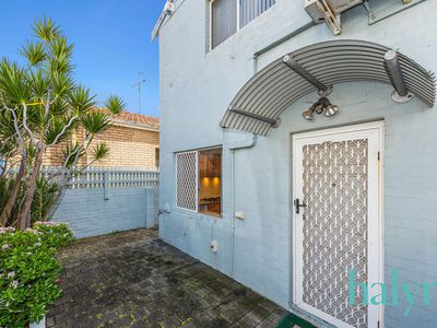 1 / 305 Bulwer Street, Perth