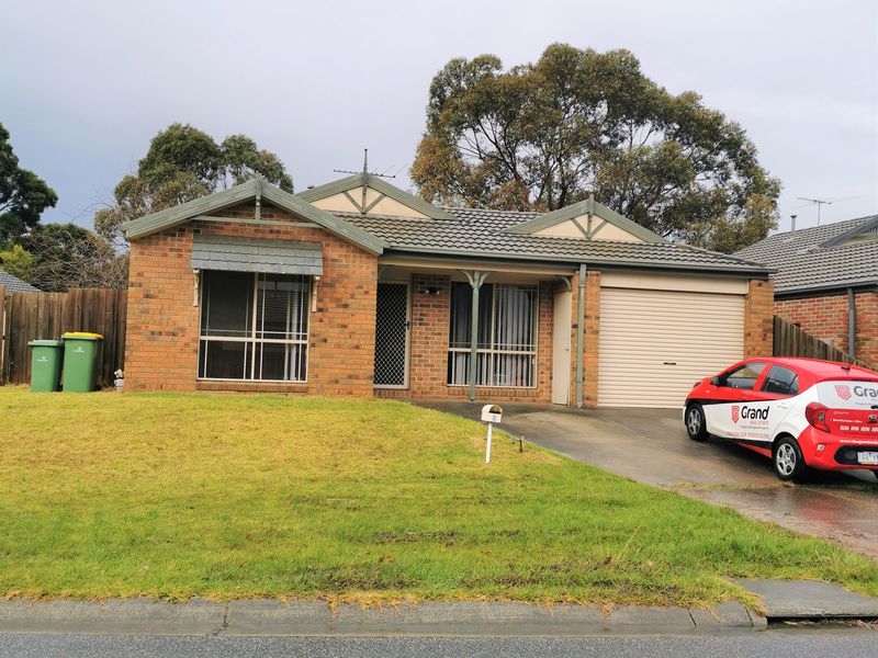 3 Wakenshaw Crescent, Pakenham