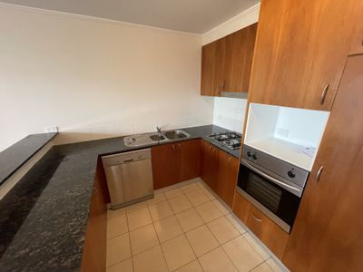 15 / 12 Bank Street, Wollongong