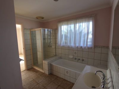 13 Stefania Mews, Whittington