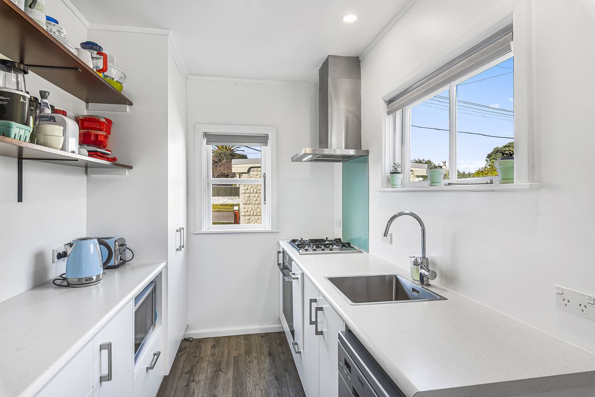 25 Golf Road, Paraparaumu Beach