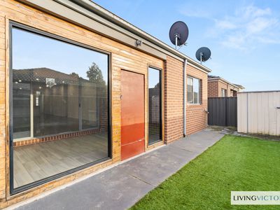 25 Emblem Way, Craigieburn