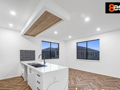 33 Thyme Crescent, Fraser Rise