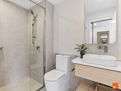 502 / 104 Easty Street, Phillip