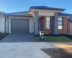 81 Madeira Dr, Truganina