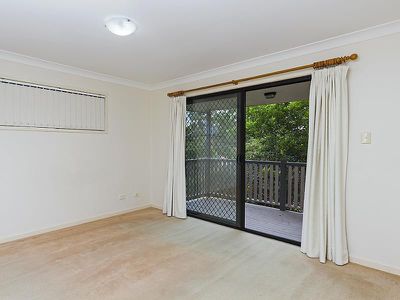 2 / 11 Barrymore Street, Everton Park