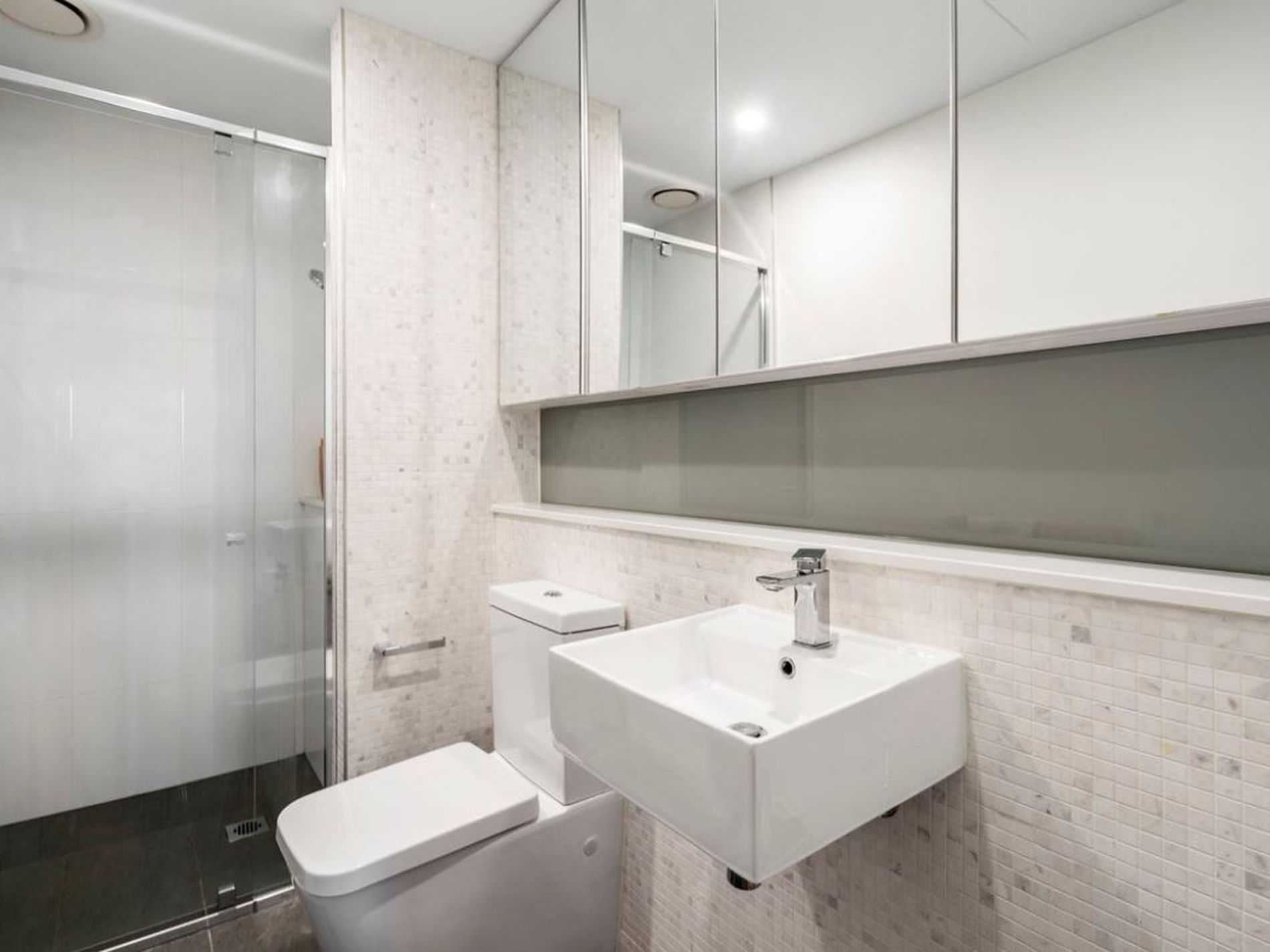 606D / 4 Tannery Walk, Footscray