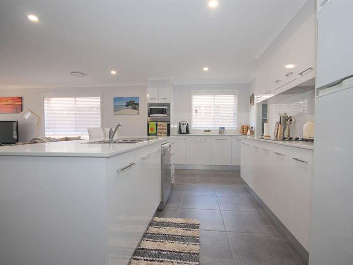 91 Diggers Dr, Tanilba Bay, Tanilba Bay - Thumbnail 3