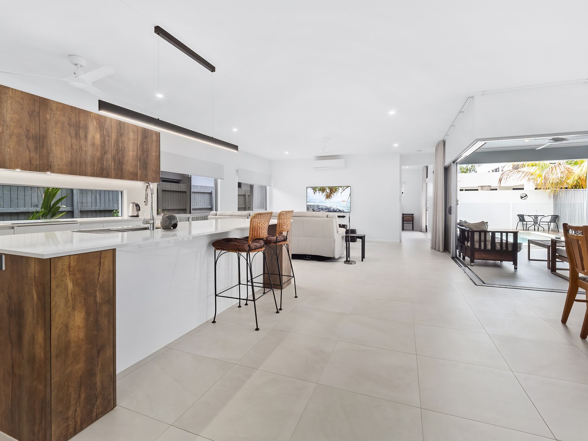 2 / 9 Jabiru Court, Smithfield