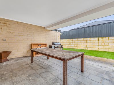 19 Dragonfly Road, Banksia Grove