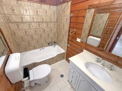 1 Honeysuckle Street, Forbes