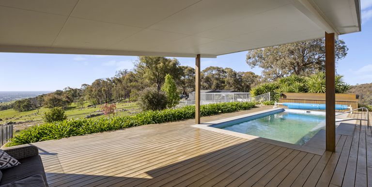 665 Fernhills Road, Marraweeney