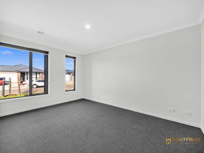 13 Wingeel Street, Mambourin