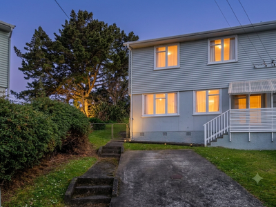 8B Devon Place, Cannons Creek
