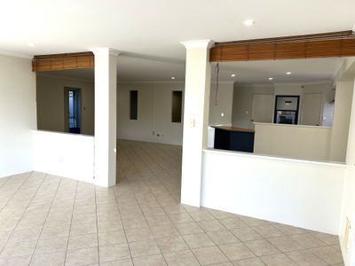 43 Amadeus Crescent, Port Kennedy