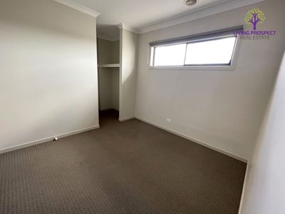 1 / 5 Equine Court, Tarneit