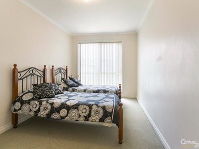 26 St Bernards Crescent, Lynbrook