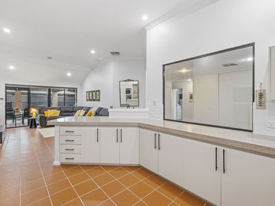 10 Emander Drive, Dianella
