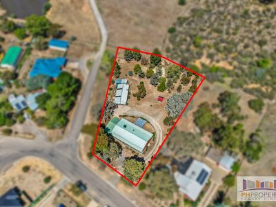12 Muir Street, Kangaroo Flat