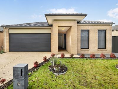 11 Lusitano Way, Clyde North